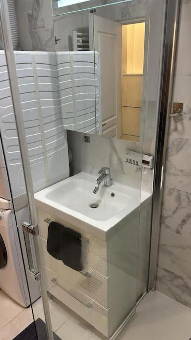 Apartment T3 Au Centre De - Opera - Gare Saint Lazare *